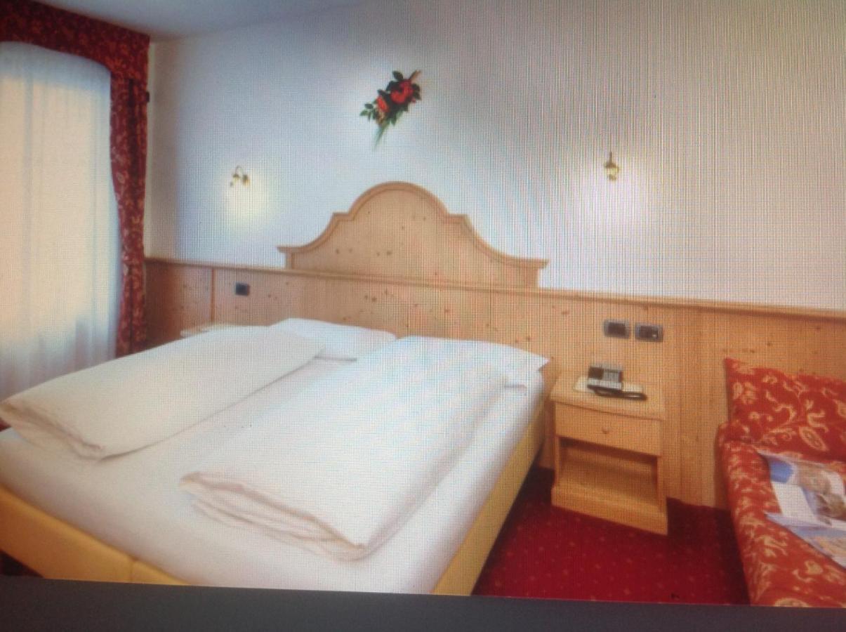 Hotel Pordoi - Fam Furgler أرابّا المظهر الخارجي الصورة