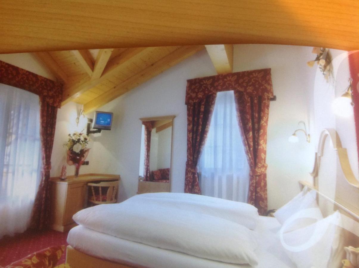 Hotel Pordoi - Fam Furgler أرابّا المظهر الخارجي الصورة