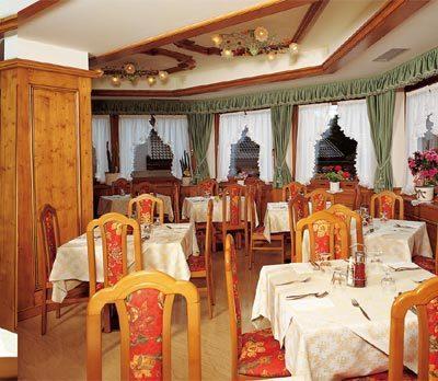 Hotel Pordoi - Fam Furgler أرابّا المظهر الخارجي الصورة